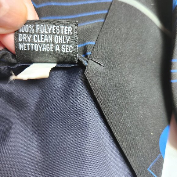 Snoopy Necktie Bugged Out on the Internet Men's Tie Vintage United Feature - Picture 6 of 7